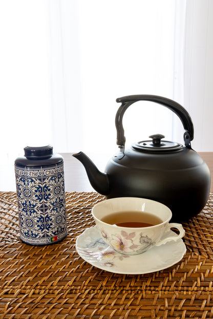 Circular Blue Relief Tin - Flavor of Portugal Herbal Tea - Freshness of Lemon and Thyme