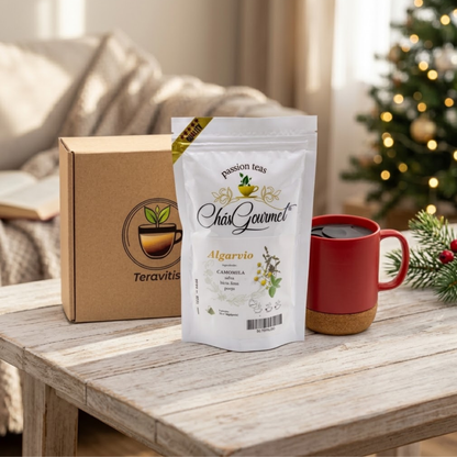 Cabaz de Natal com Chá de Camomila, Lúcia Lima e Caneca Vermelha