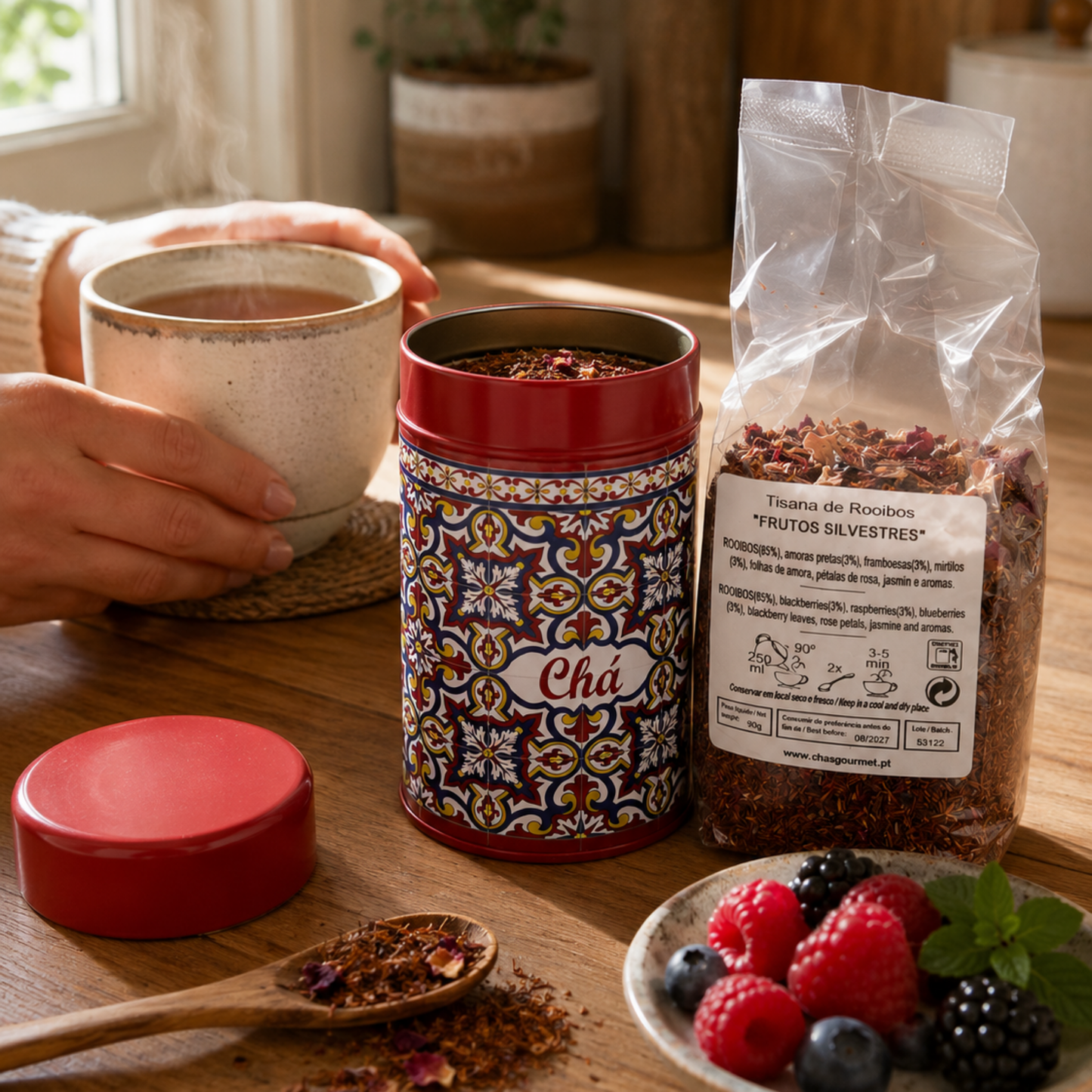 Rooibos com Frutos Silvestres para Digestão Leve e Pausas